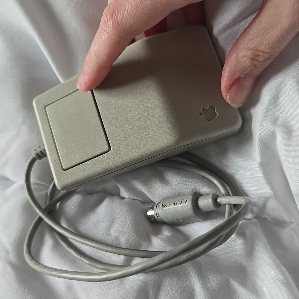 COPY Vintage Apple Desktop Bus Mouse ADB Macintosh 90s Computer Collectible 🇺🇦